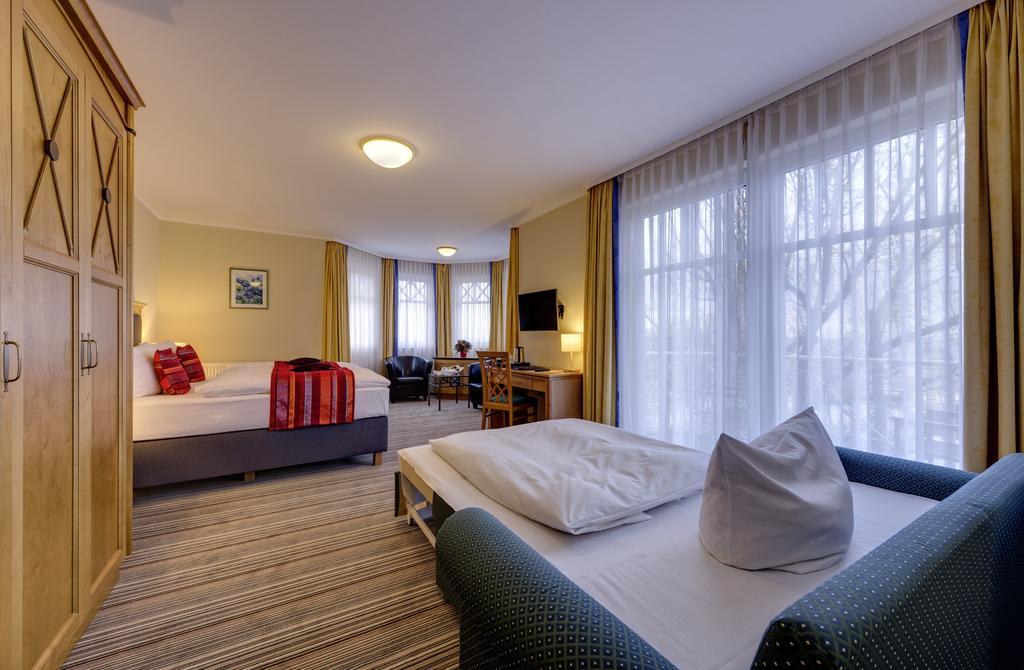 Hotel Aquamarin Ostseebad Kühlungsborn Exterior foto