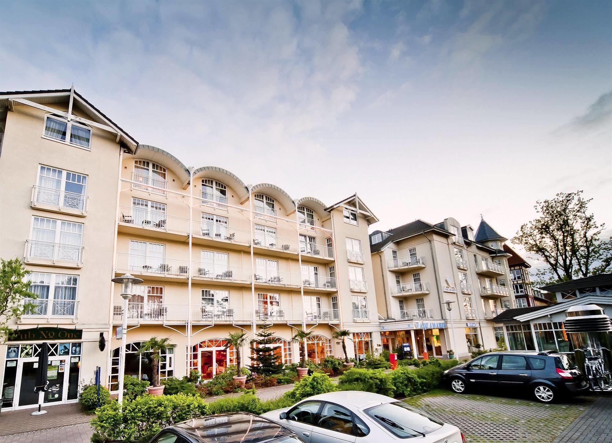 Hotel Aquamarin Ostseebad Kühlungsborn Exterior foto